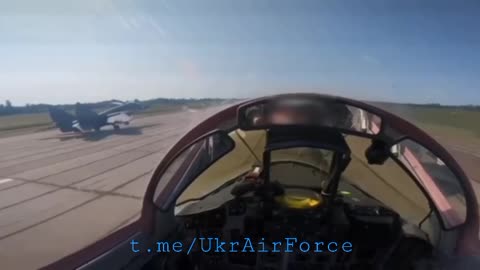 Incredible Footage of Two Ukrainian Mig29s Taking Off