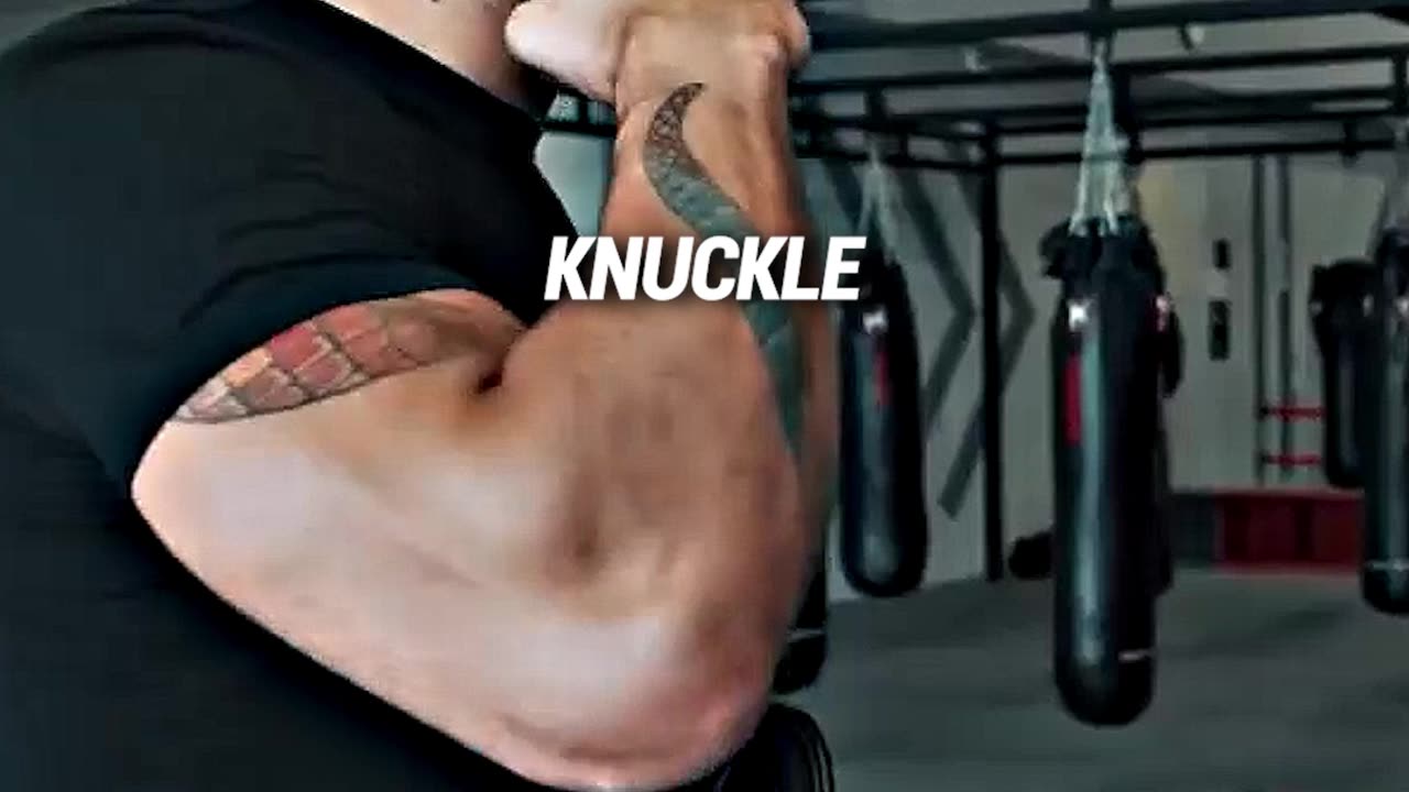 TATE TEACHES HOW TO THROW A PUNCH