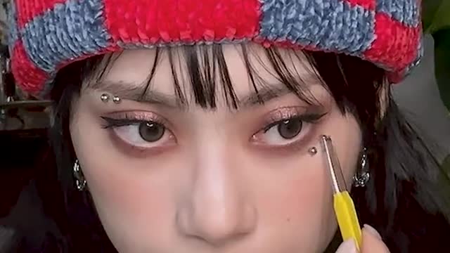 Trying Kpop idol piercing #piercing