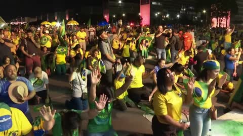 Bolsonaro voters pray as rival Lula wins Brazil presidential runoff | AFP