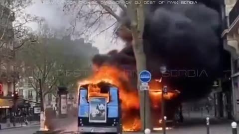 Electric bus... Fire like afcuking match