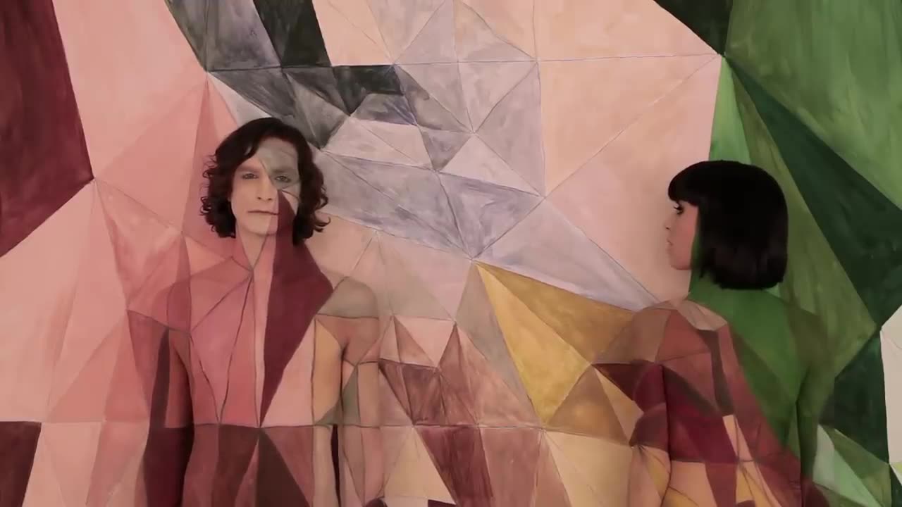 Gotye - Somebody That I Used To Know (feat. Kimbra) [Official Music Video]