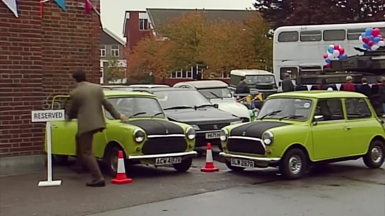 Bean ARMY | Funny Clips | Mr Bean Comedy