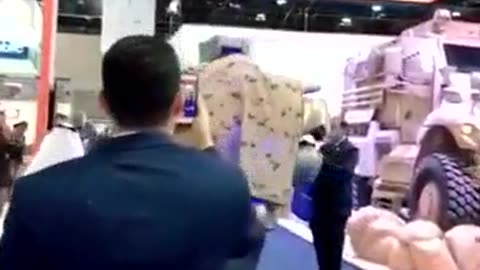 Nový robotický bodygard korunního prince ze Spojených arabských emirátů