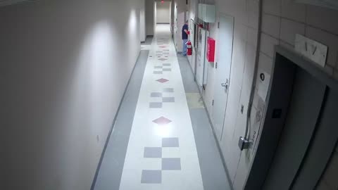 8801VZN01Elevator_2021-01-06_08h00min00s527ms.mp4