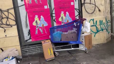 ΣΤΟ ΜΕΤΑΞΥ ΣΤΟ ΠΑΡΙΣΙ