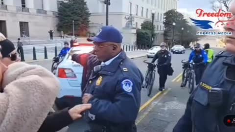 Ashley Babbitt's mother gets arrested for jaywalking she she had roses in her hands