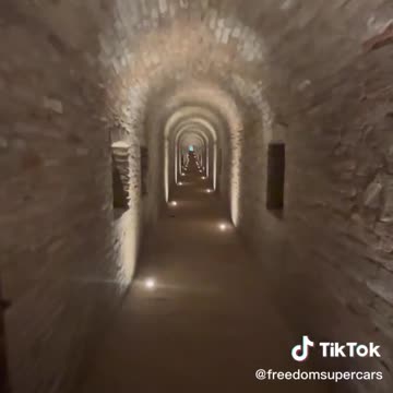 TUNNELS UNDER THE CASTLE 🏰