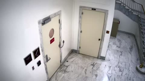 6130RHOBGRRGST4Stairwell4_2021-01-06_00h00min00s860ms.mp4