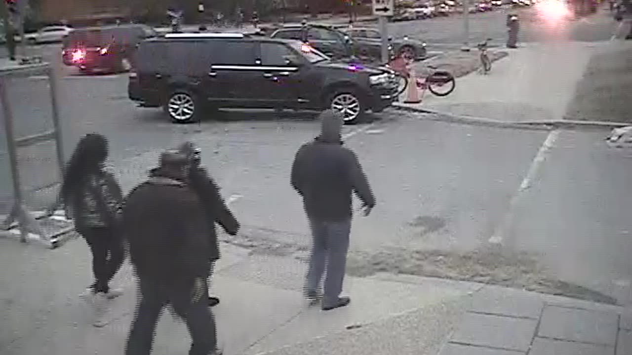 0783KIO00K23NJ-CNW_2021-01-06_17h00min01s013ms.mp4