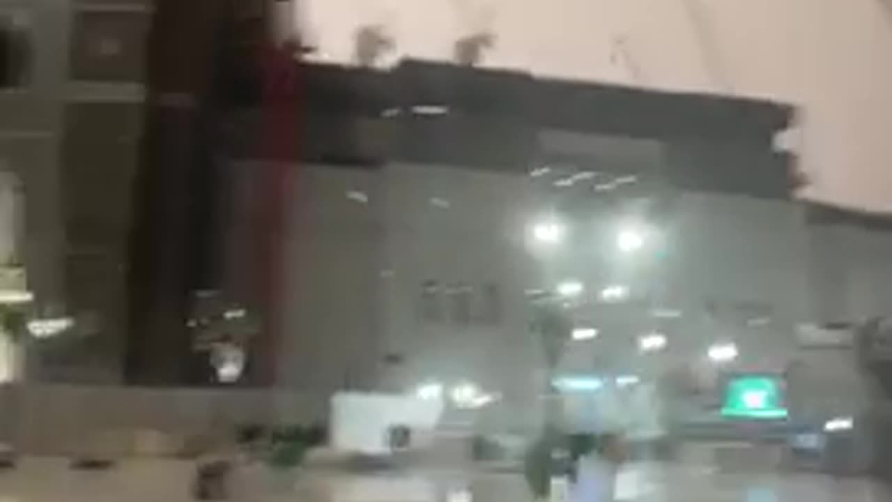 Heavy Rain in Makkah