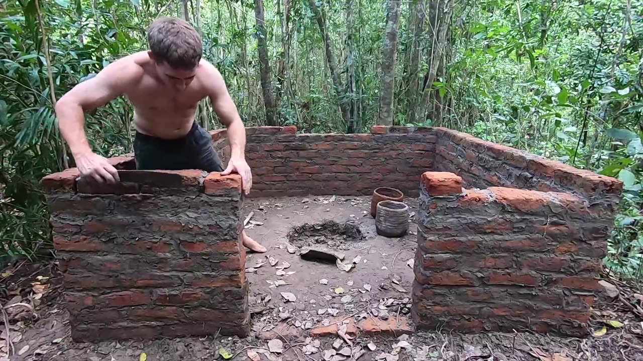 ⚒ BUSH TUCKER MAN 🤠 Episode 11 💪 Robbo Da Yobbo - Bush Tucker Man ：Cement & Fired Brick Hut 🔥