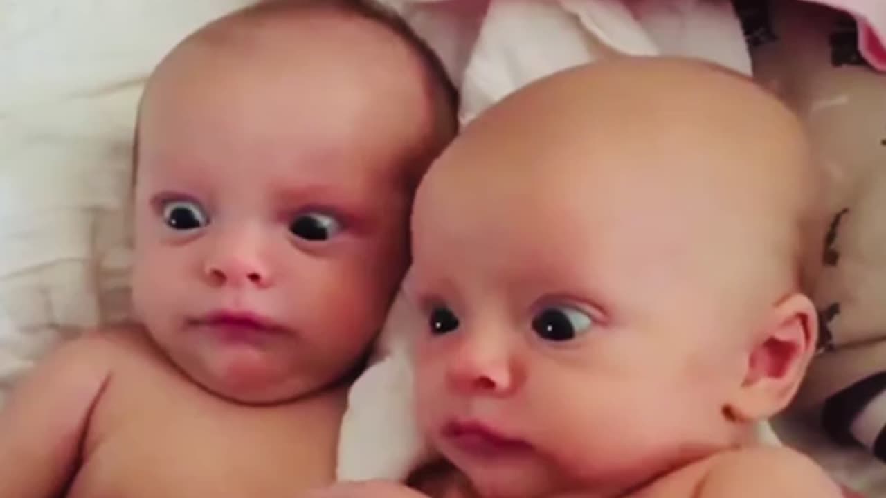 Cute movements of kids 🥰