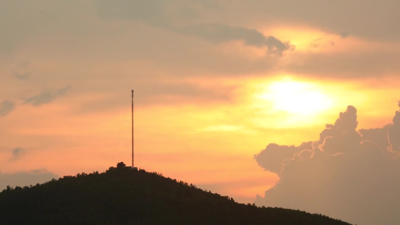 Sunset Time Lapse Mountain View Tower Mast Sky