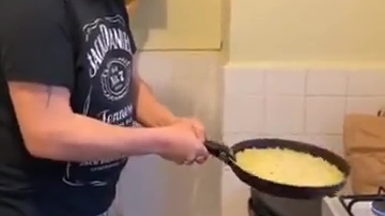 How to flip your omelette du fromage. 🧑‍🍳😂