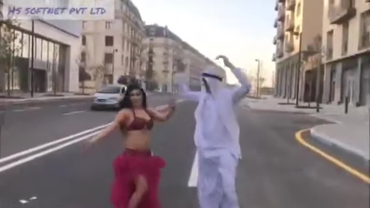 Dubai belly dance with sheikh