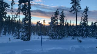 Beautiful Morning Winter Sunrise – Central Oregon – Swampy Lakes Sno-Park – 4K