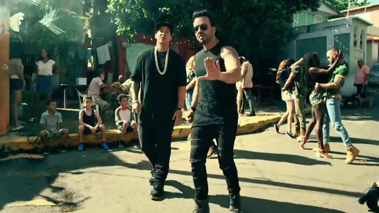 Despacito ft. Daddy Yankee