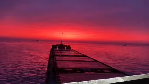 Gorgeous auburn sky horizon