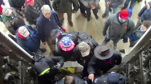 0266USCG00EastFrontHouseDoor_2021-01-06_14h16min59s377ms.mp4