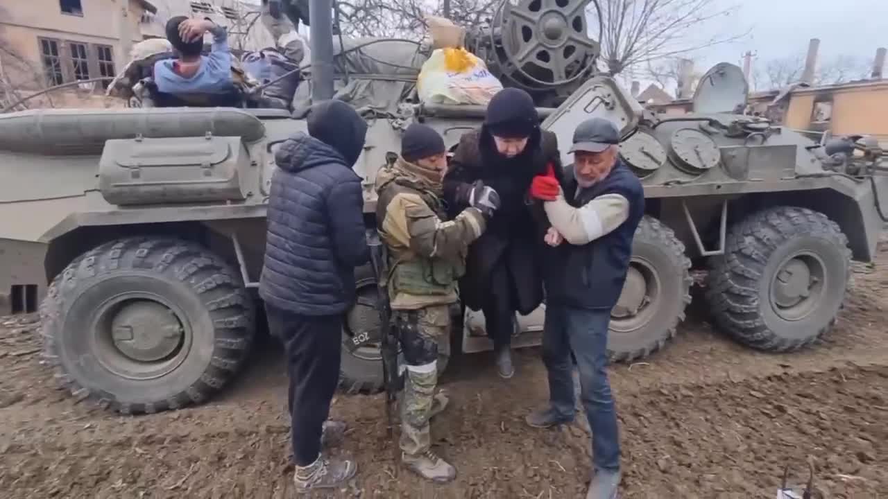 Rusko si připomnělo den vojenských vozidel