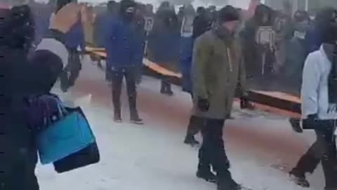 In Norilsk, despite the blizzard, residents came out to celebrate Victory Day.