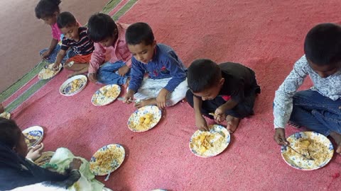 Poor children's eat food thank God