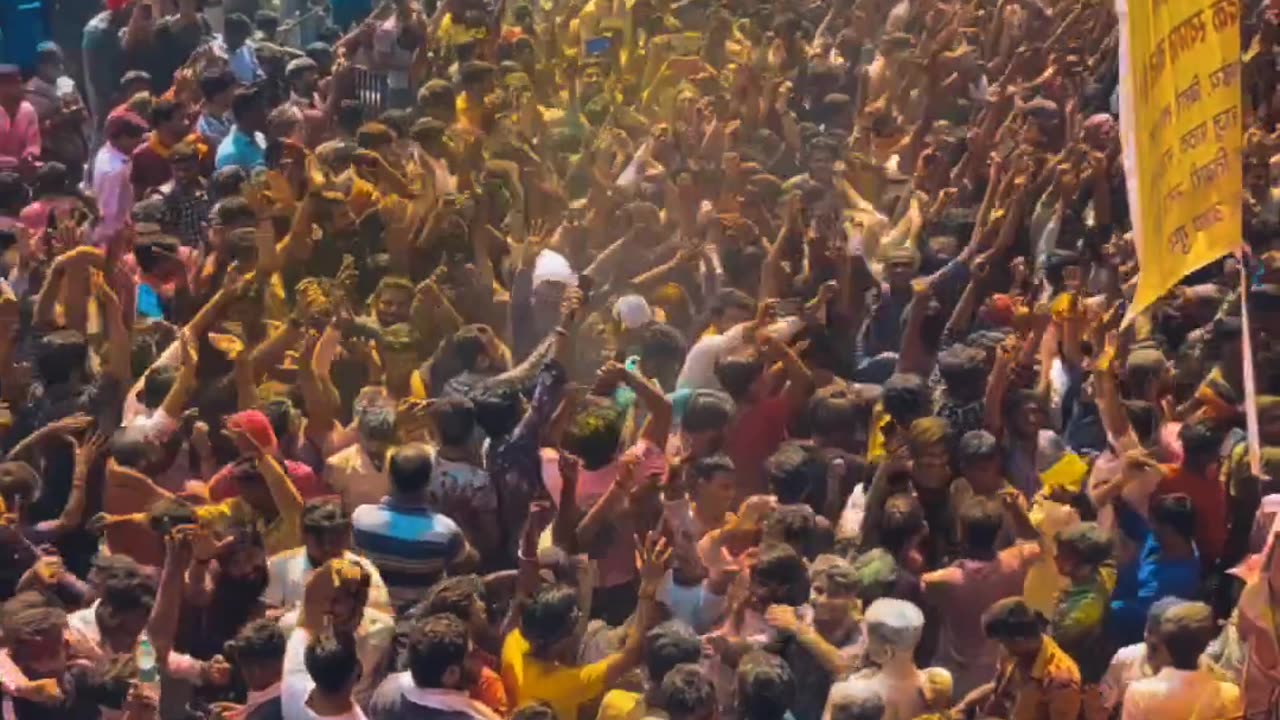 Banaras ka Sundar holi