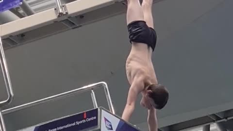 Platform Diving Highights Incredible 10 year old boy