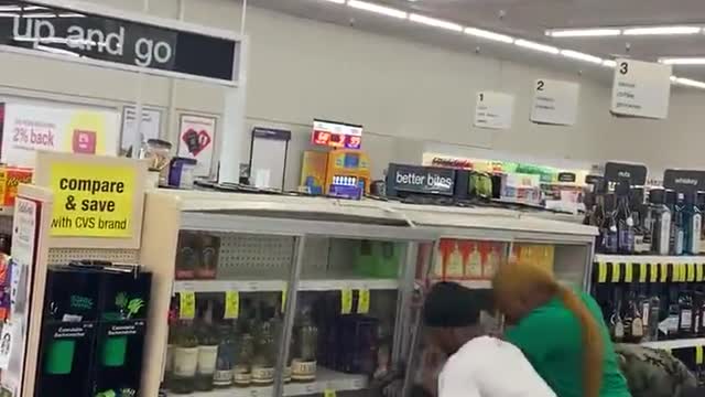 AGGRESSIVE SHOPLIFTING IN CALIFORNIA Just Today