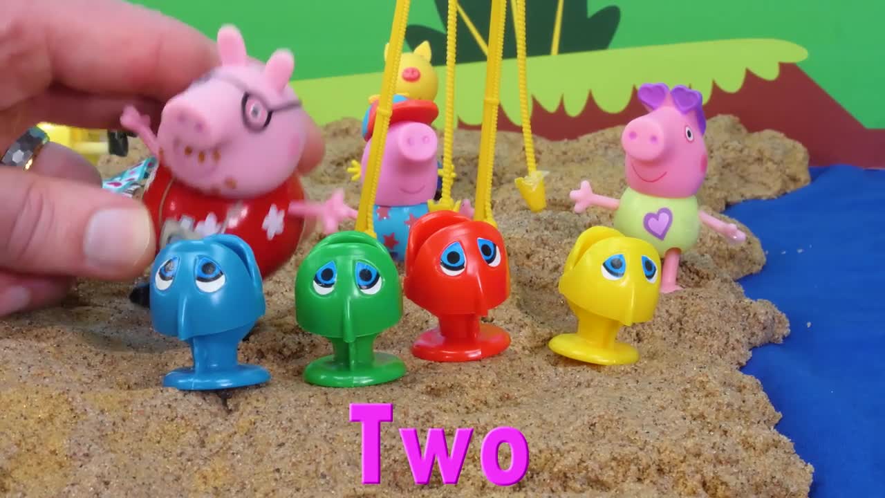 Peppa Pig at the Beach finds Dinosaur Fossils Toy Learning Video for Kids!