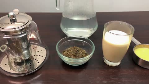 How to Make Milk Green Tea - Home Cooking Lifestyle