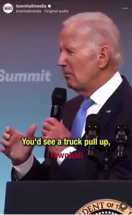 🤣🤣🤣 Such A Bumbling Fool