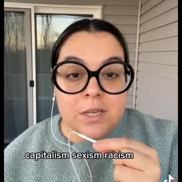 I Feel like she just called all black women fat. Via @Retardsoftiktok