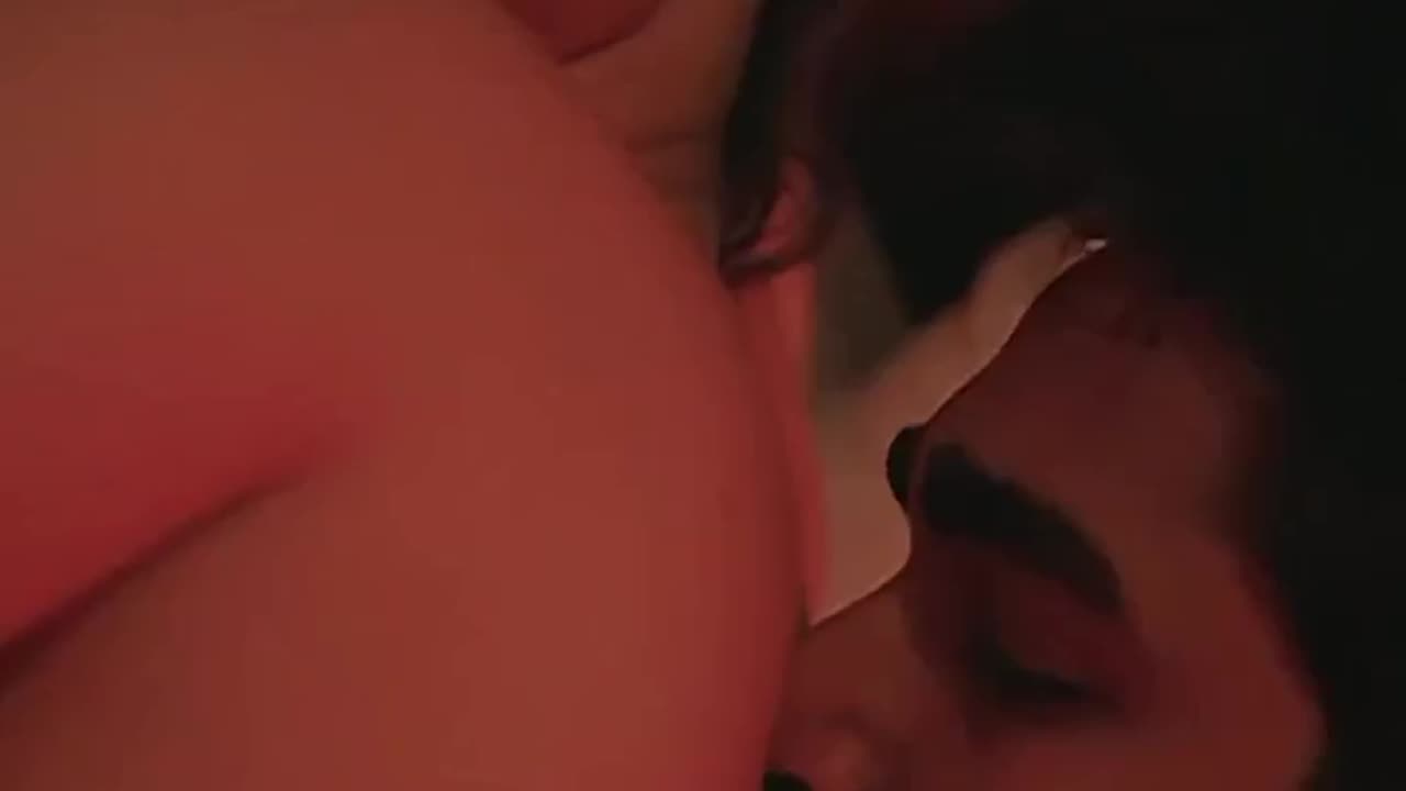 Romantic couple Hot video 18+ status video short hot video Romantic video