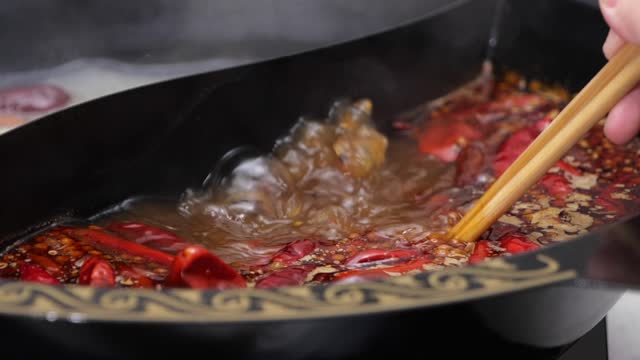 Taste of Chongqing's Old Hotpot Hometown