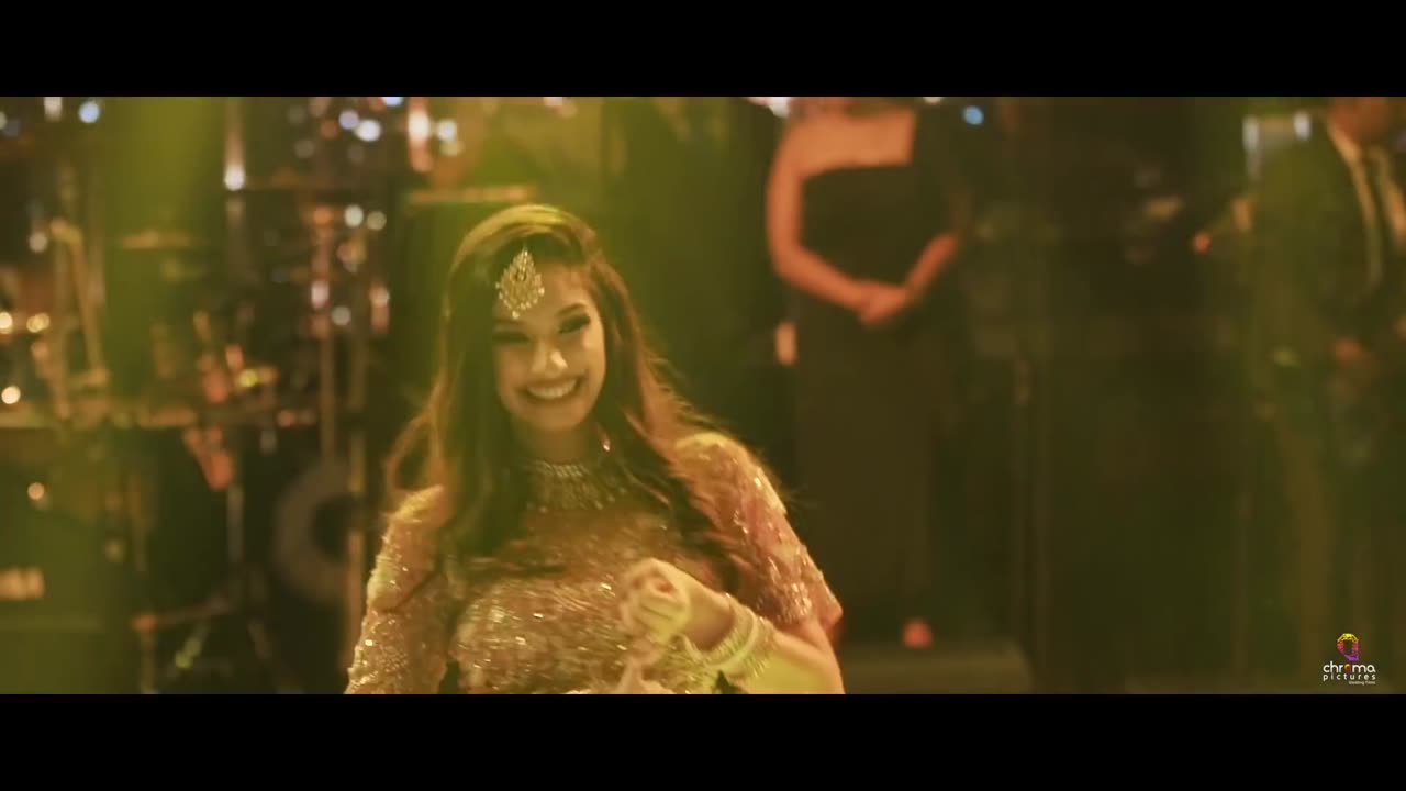 Manwa Laage Chogada Wedding Surprise Dance_