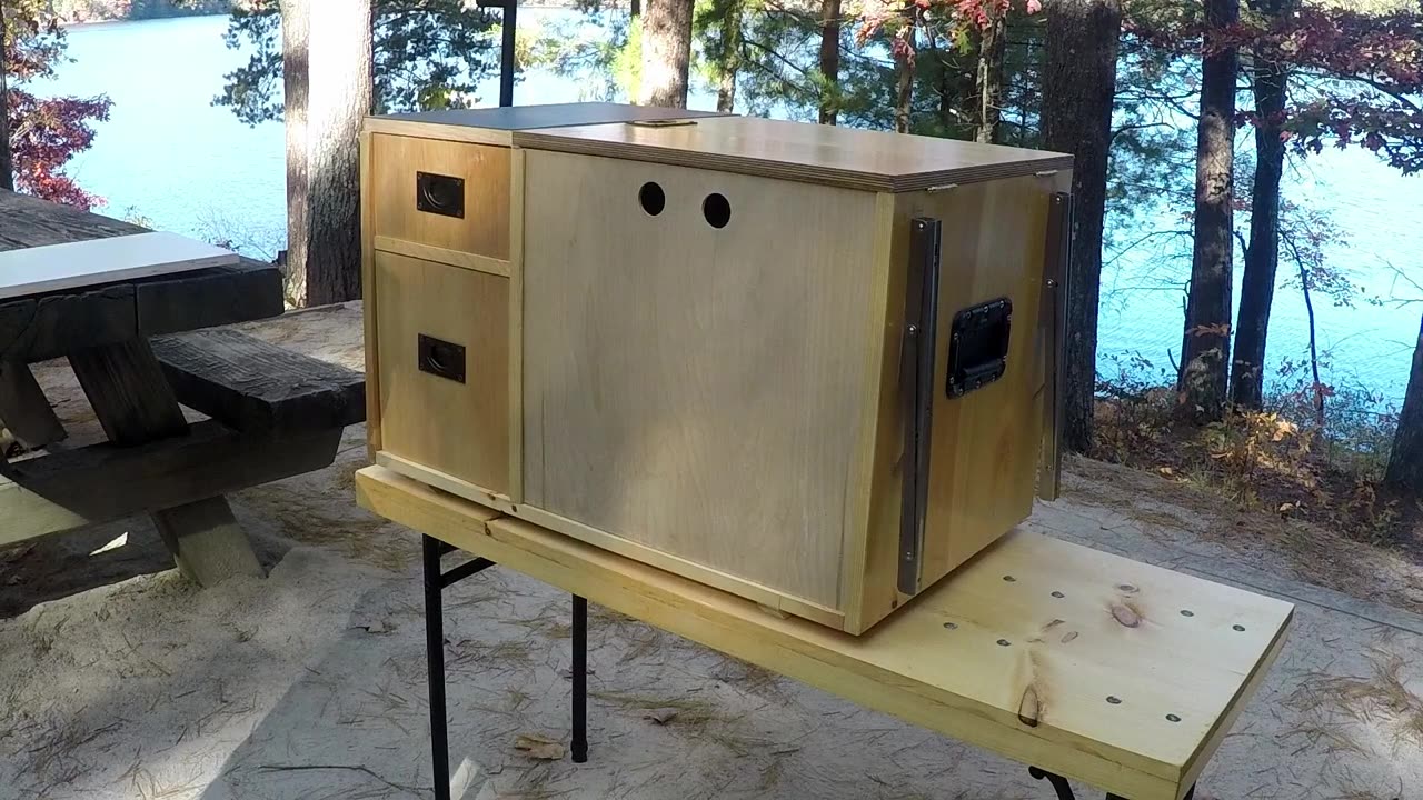 Custom Camp Kitchen: Chuckbox a review