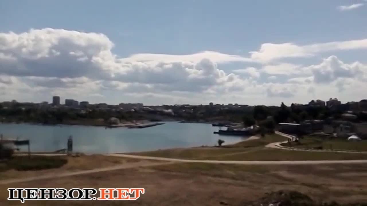 The occupiers withdrew warships from Sevastopol: one boat remained. Scykuny were overthrown. We a