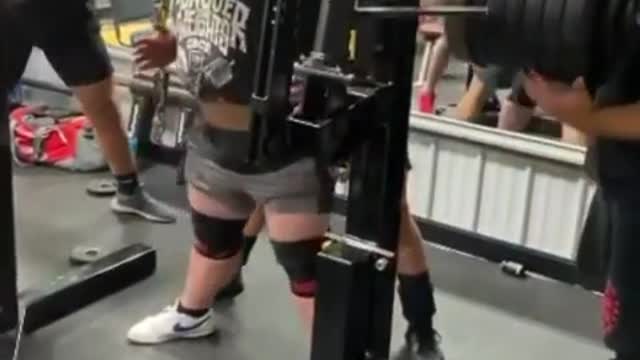 18 Year Old Squats 820lb