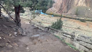 Central Oregon – Smith Rock State Park – Descending into the Valley – 4K