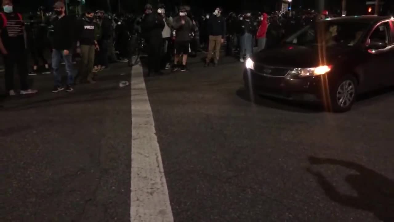 Raw Footage: Portland Police Throw Empty Threats As AntiFa Attack Sheriffs Office During Floyd Riots