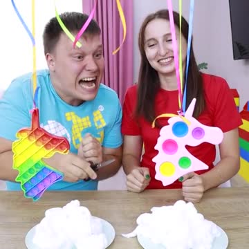 Pop It vs Simple Dimple challenge 😂