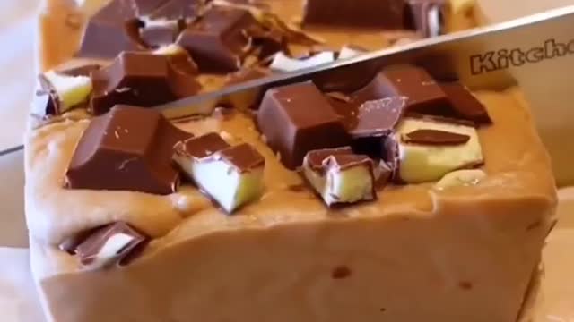 Make a cake with chocolate bars!!!..