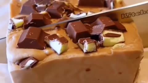 Make a cake with chocolate bars!!!..