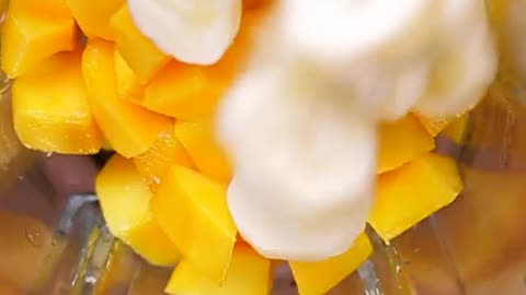 Mango smoothie