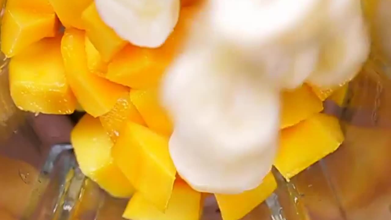 Mango smoothie