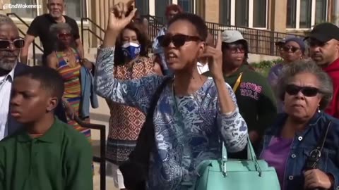 Watch how Chicago residents react to Biden's border crisis coming to their community