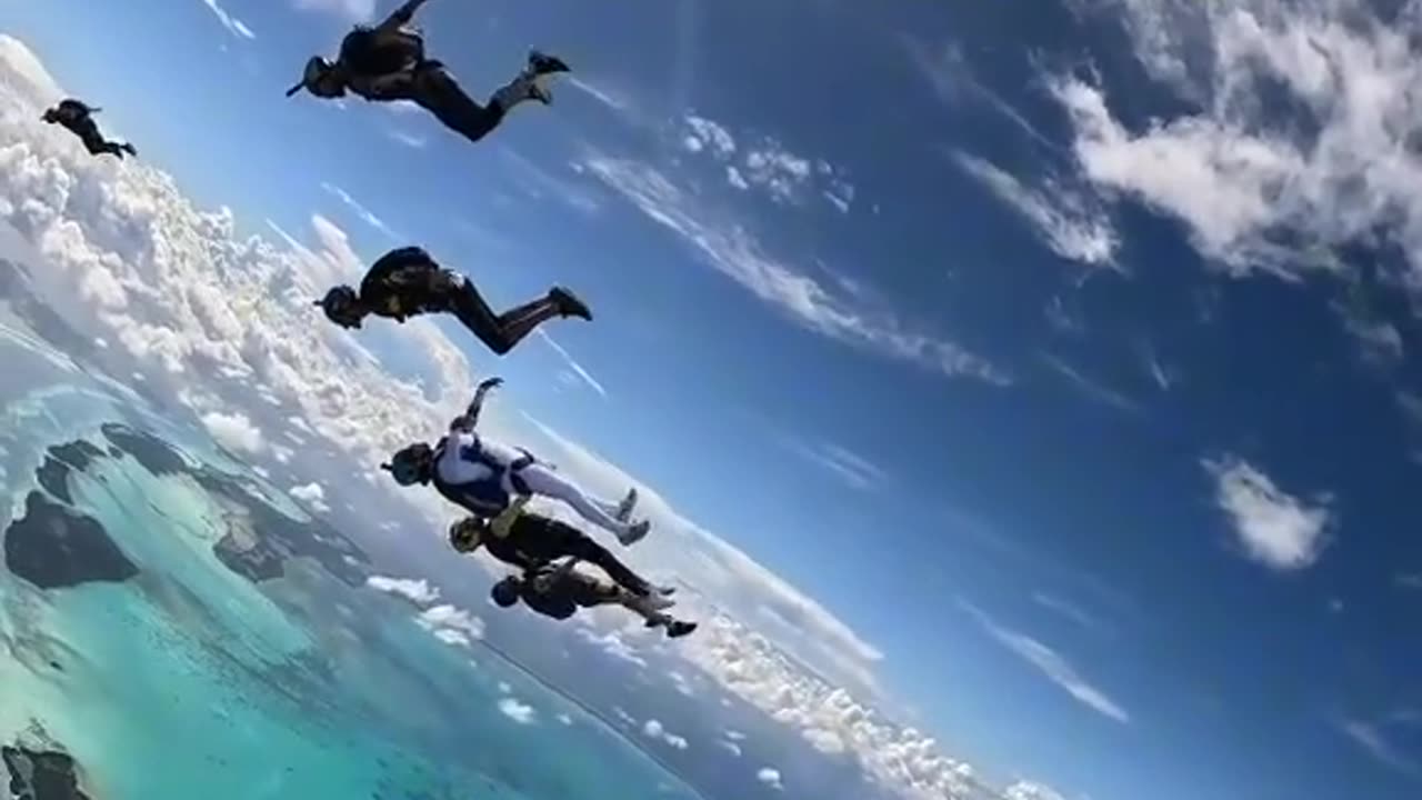 Beautifual sky jumping