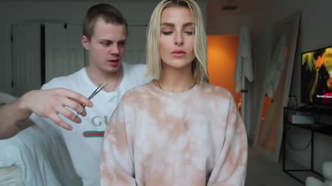 my boyfriend and i giving each other haircuts